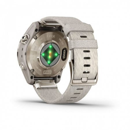 Garmin EPIX PRO (Gen 2) Sapphire Edition 42 мм, золотистый корпус с нейлоновым ремешком сливочного цвета